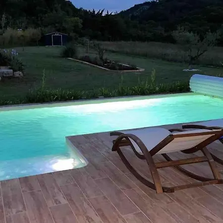 Contemporaine Avec Piscine Et *